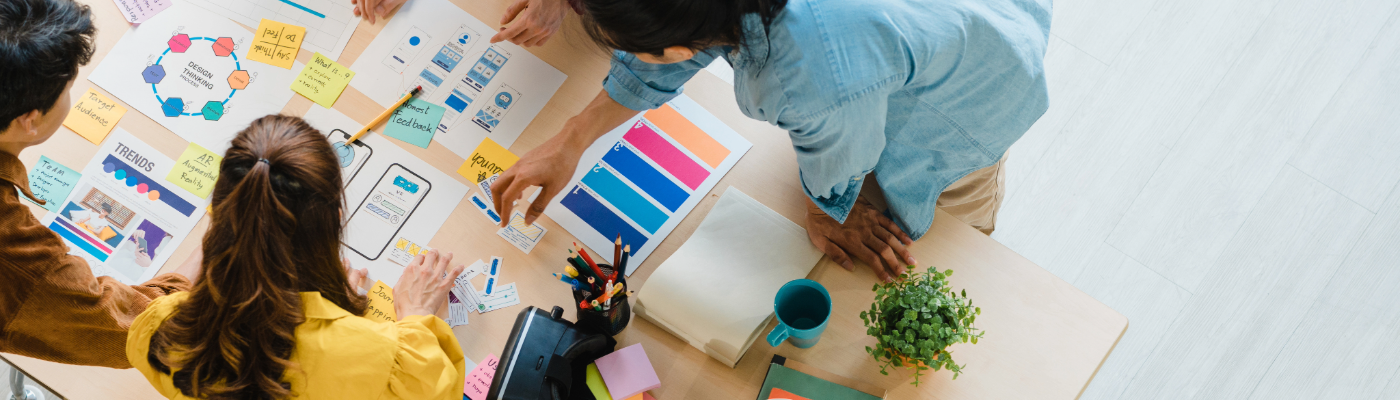 un projet de communication ? Choisir entre une agence de com’ et une graphiste freelance un projet de communication ? Choisir entre une agence de com' et une graphiste freelance